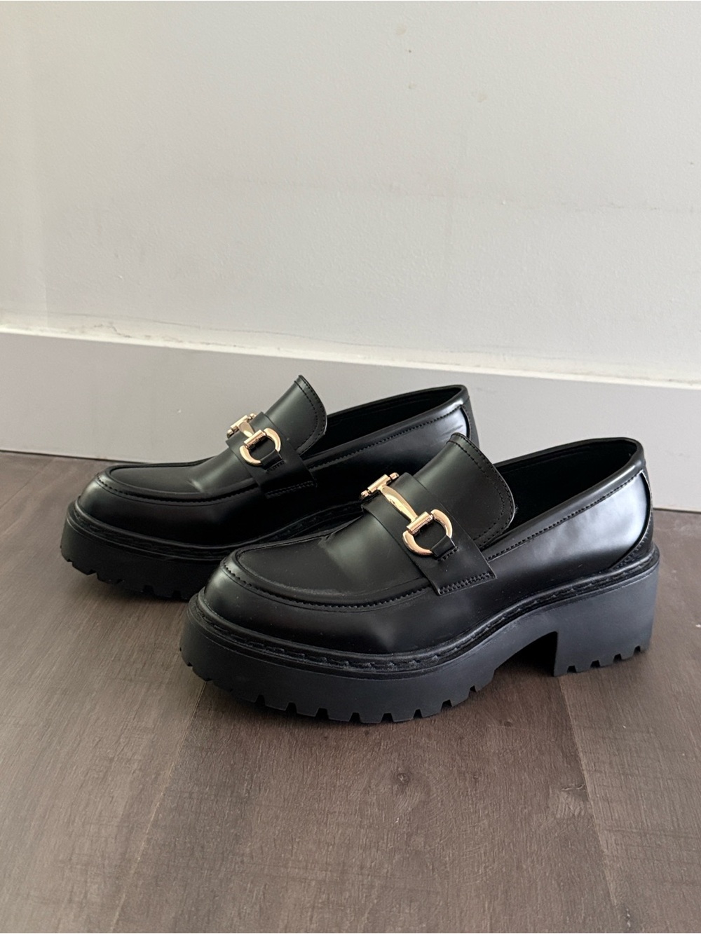 Steve Madden Black Platform Loafers